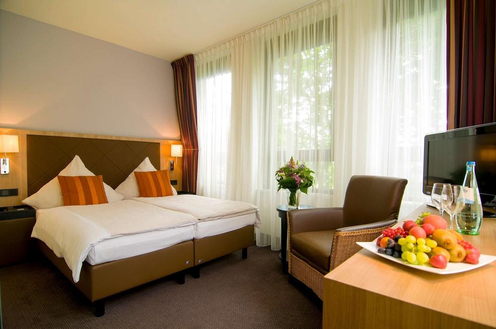 Achat Hotel Muenchen Sued ภายนอก รูปภาพ