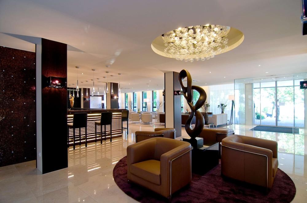 Achat Hotel Muenchen Sued ภายนอก รูปภาพ