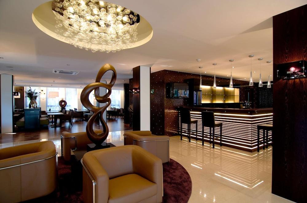 Achat Hotel Muenchen Sued ภายนอก รูปภาพ